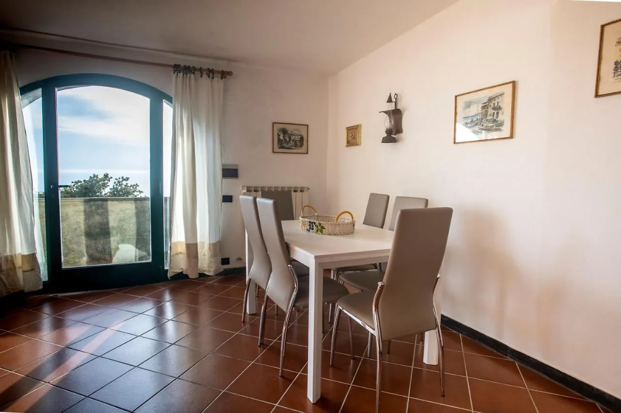 Holiday home 079 - La Villa Storica Il Vigneto 45A, 7 Minuti Dal Mare - Parcheggio Privato Gratis Moneglia