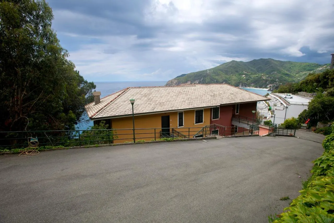 079 - La Villa Storica Il Vigneto 45A, 7 Minuti Dal Mare - Parcheggio Privato Gratis Moneglia 0*,  Italy